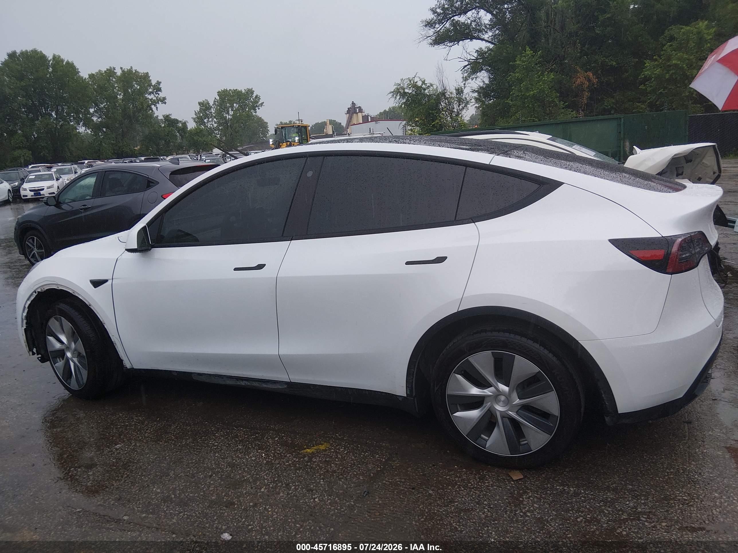 2023 TESLA MODEL Y