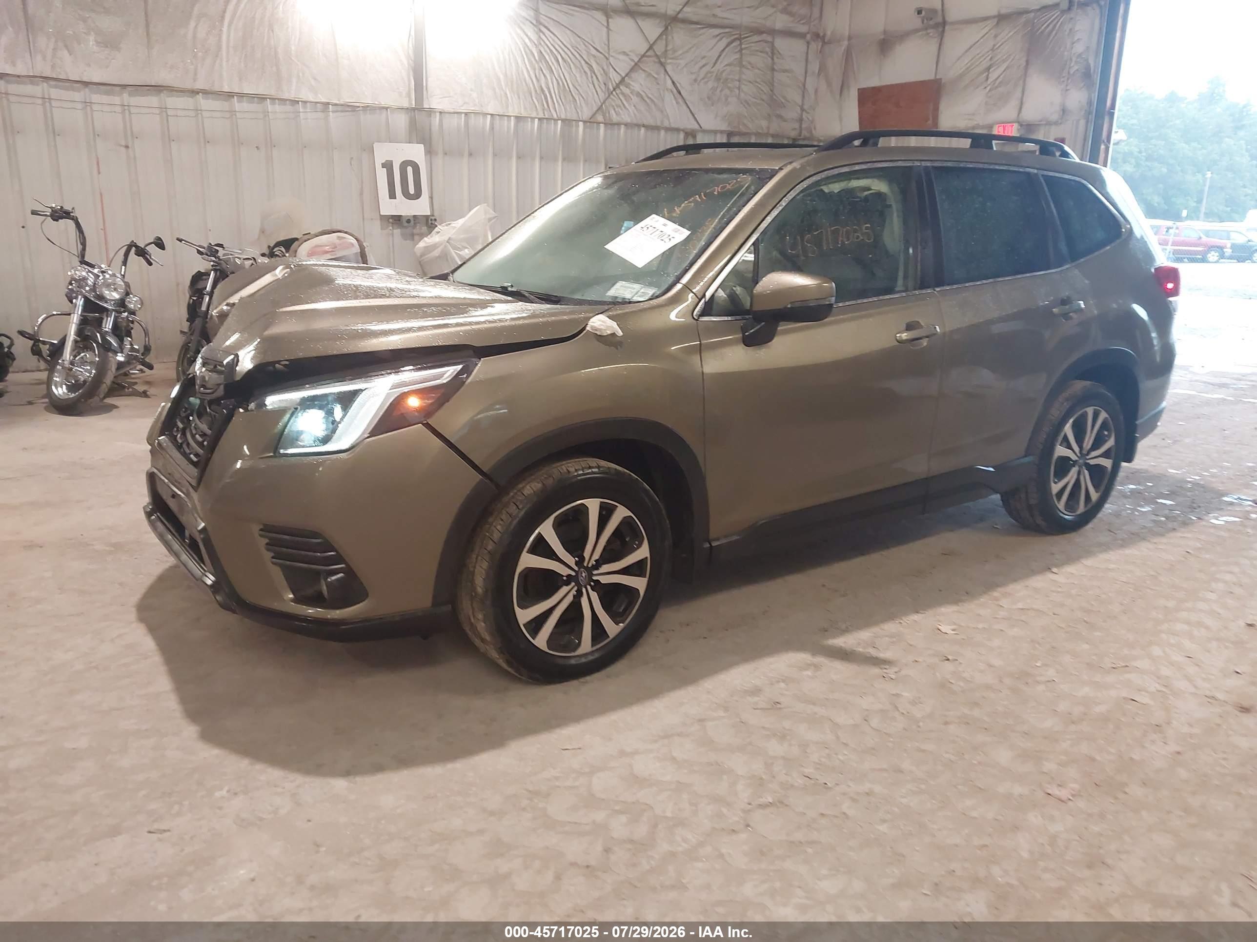 2022 SUBARU FORESTER LIMITED — I2