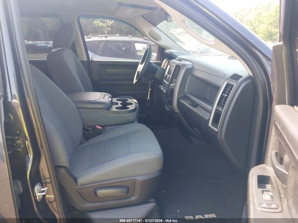 2017 RAM 1500 EXPRESS  4X4 6'4 BOX