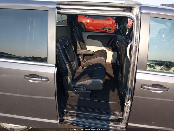 2018 DODGE GRAND CARAVAN SXT — I8