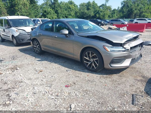 2019 VOLVO S60 T6 MOMENTUM