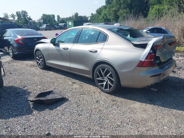 2019 VOLVO S60 T6 MOMENTUM