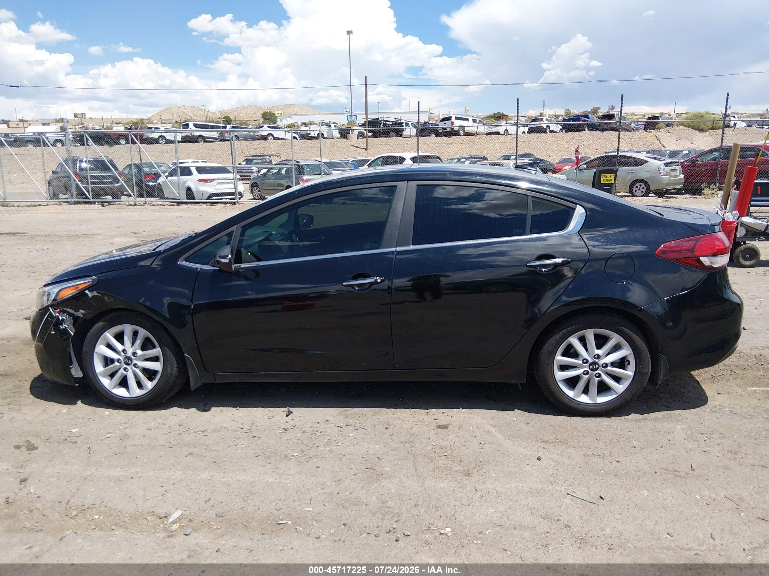 2017 KIA FORTE S