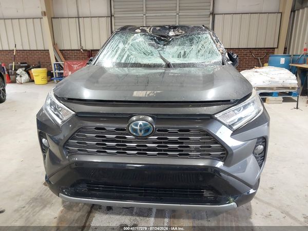2020 TOYOTA RAV4 HYBRID XSE