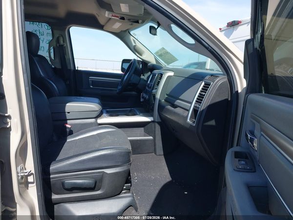 2019 RAM 1500 CLASSIC WARLOCK  4X2 6'4 BOX