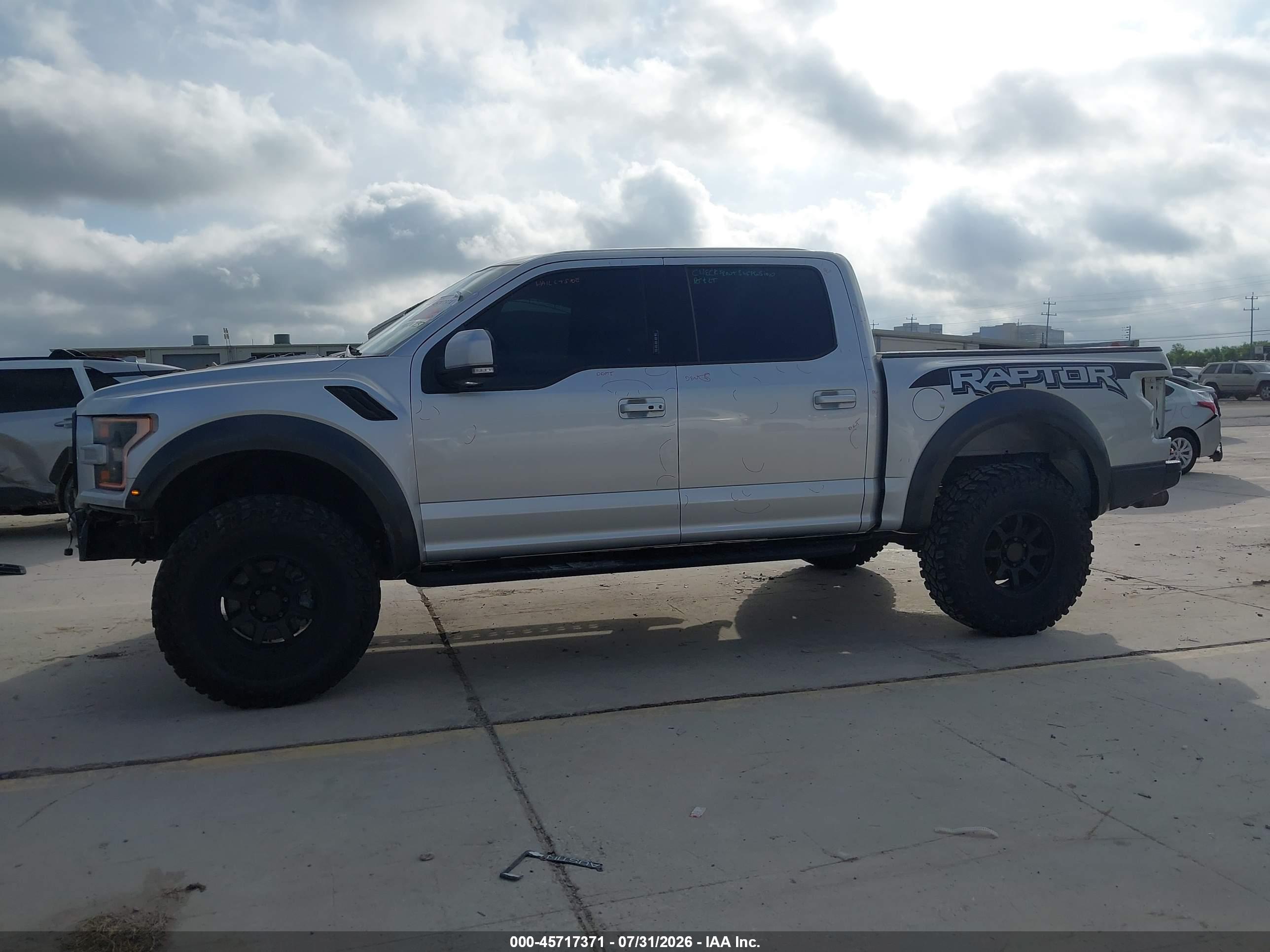 2017 FORD F-150 RAPTOR