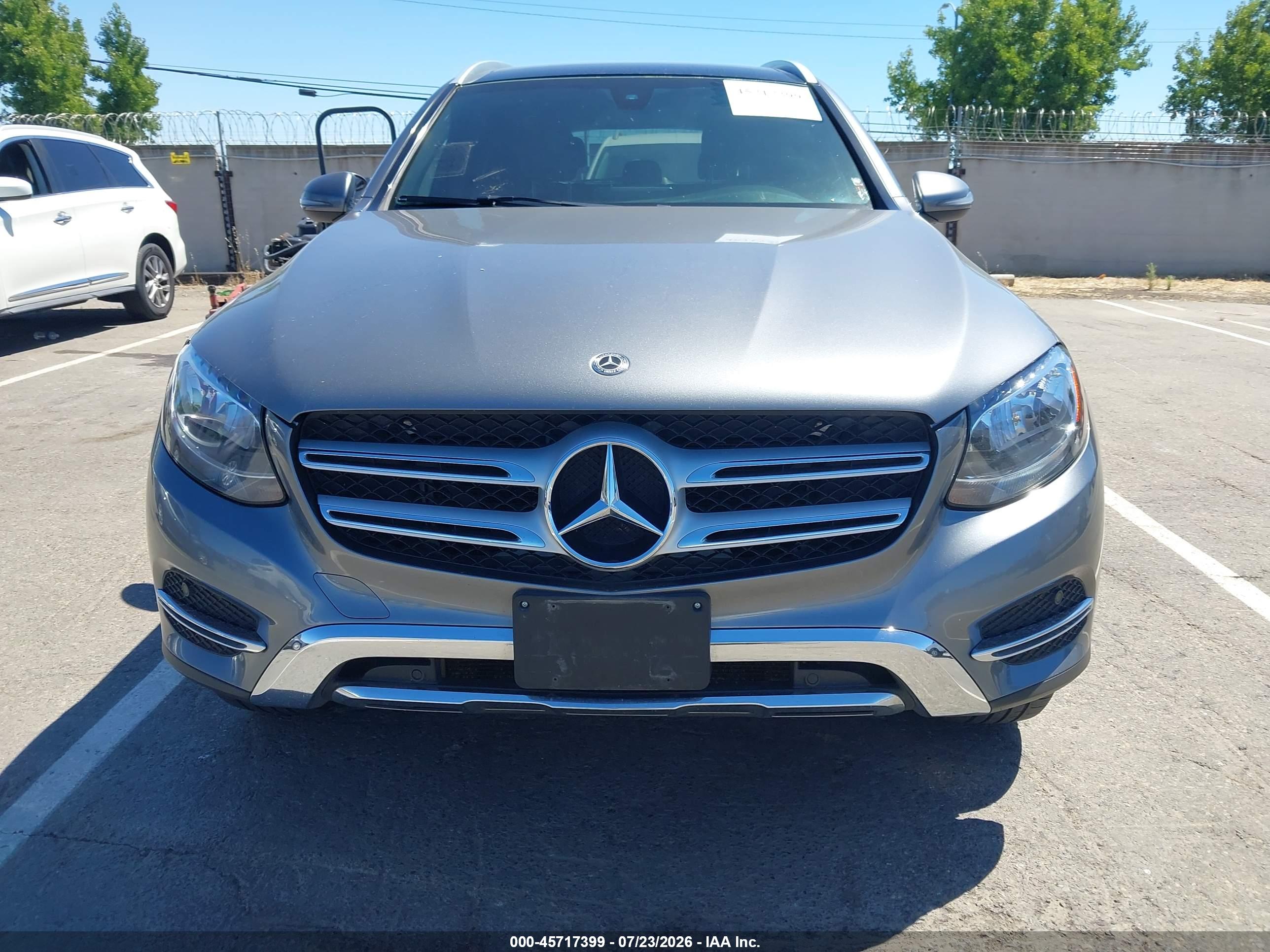2017 MERCEDES-BENZ GLC 300 4MATIC