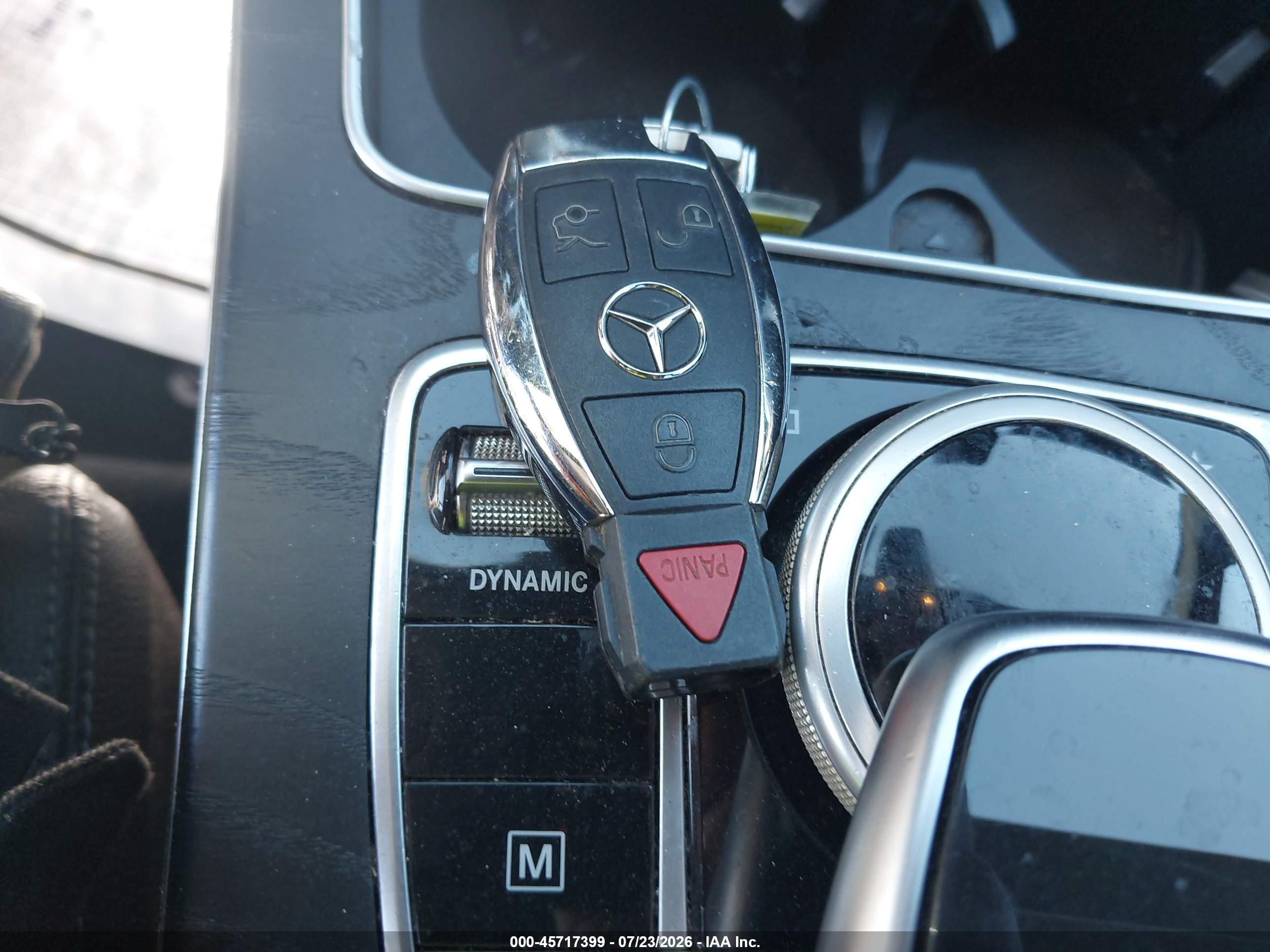 2017 MERCEDES-BENZ GLC 300 4MATIC
