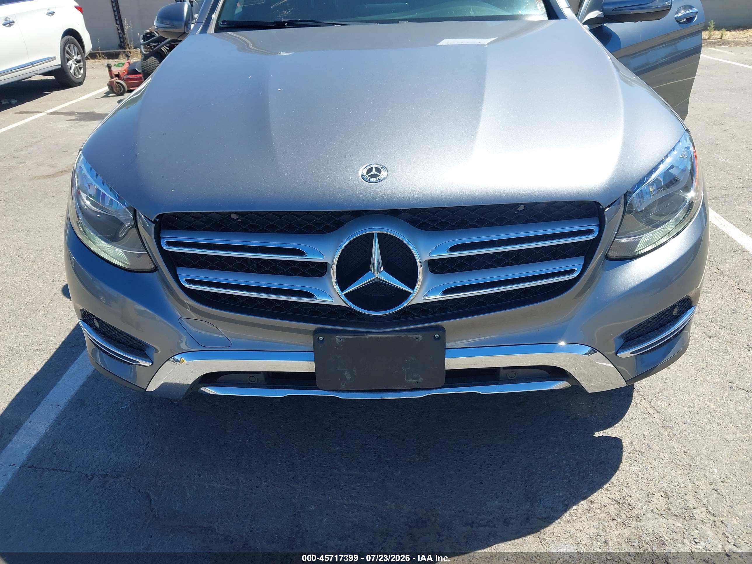 2017 MERCEDES-BENZ GLC 300 4MATIC