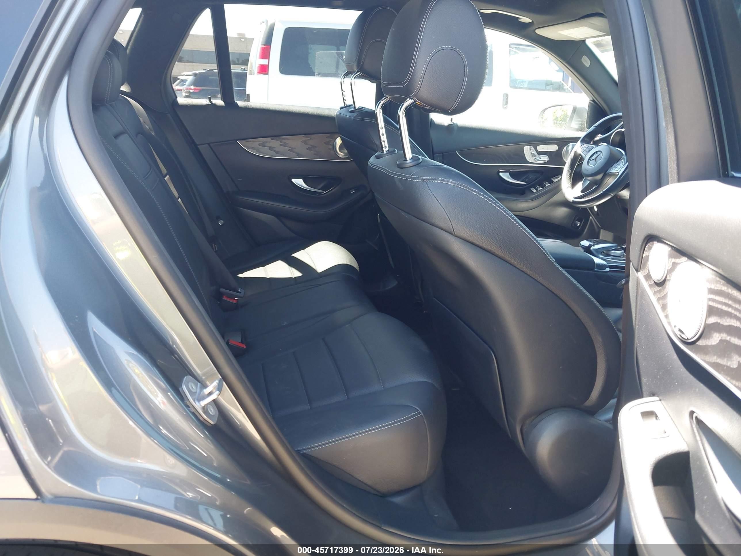 2017 MERCEDES-BENZ GLC 300 4MATIC