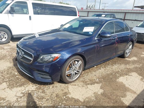 2019 MERCEDES-BENZ E 300 — I2