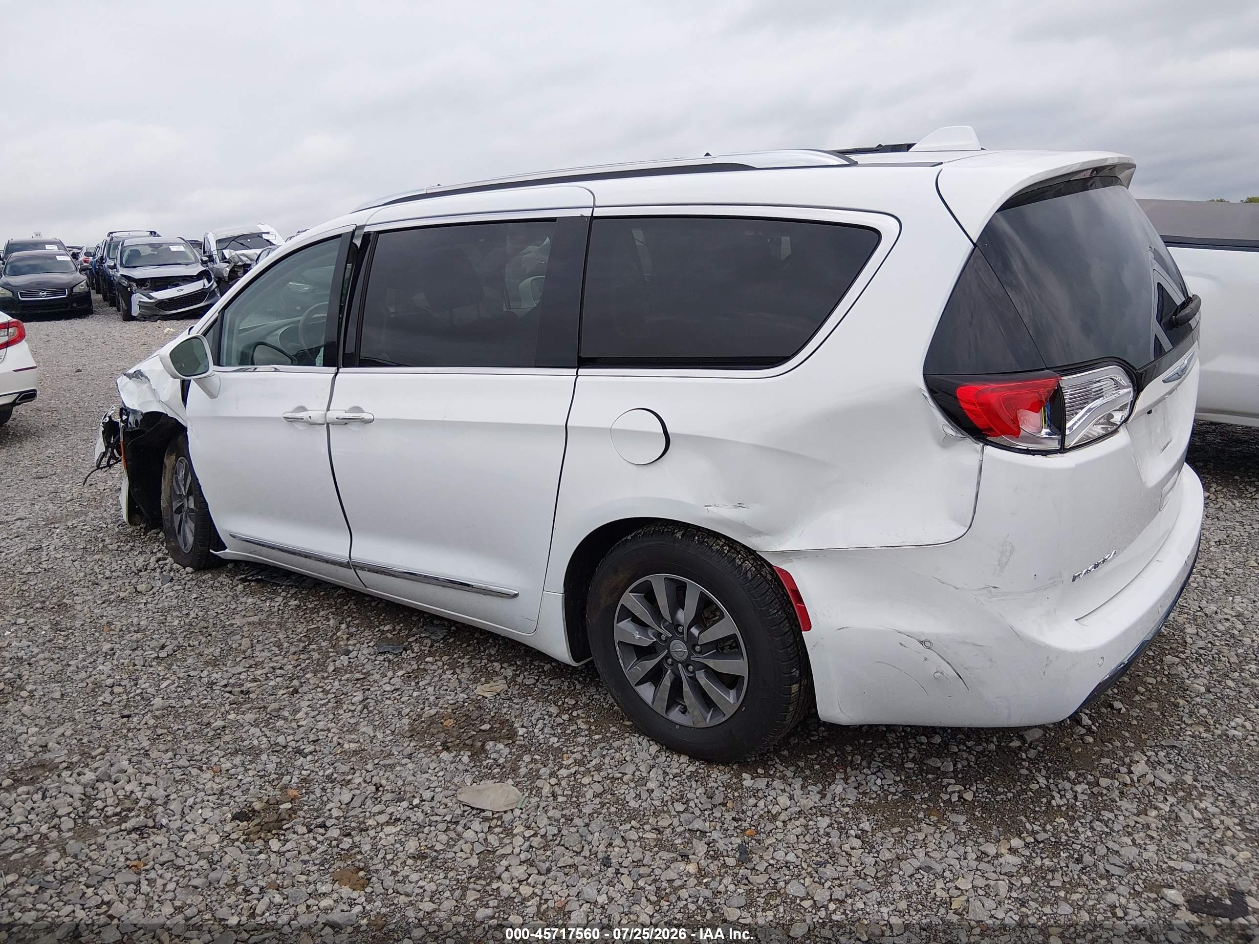 2019 CHRYSLER PACIFICA TOURING L PLUS