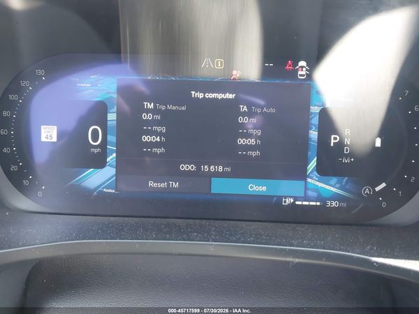 2025 VOLVO XC40 B5 PLUS BRIGHT THEME