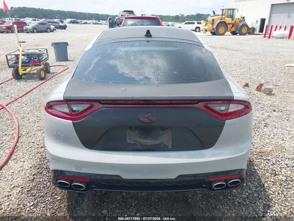 2019 KIA STINGER GT2