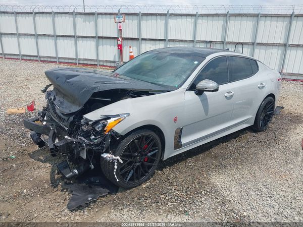 2019 KIA STINGER GT2