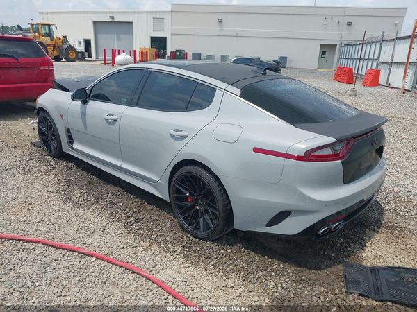 2019 KIA STINGER GT2