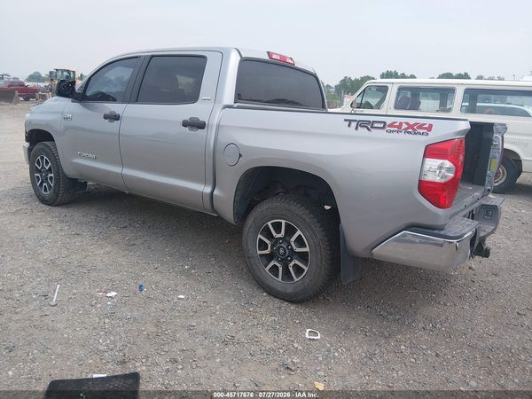 2017 TOYOTA TUNDRA SR5 5.7L V8