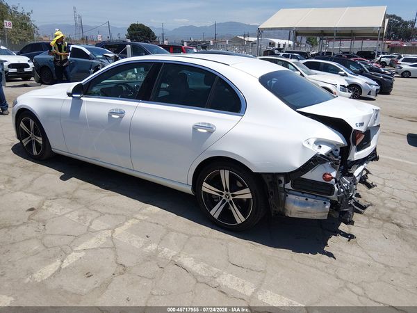 2023 MERCEDES-BENZ C 300 SEDAN