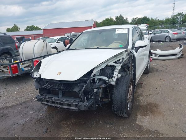 2012 PORSCHE CAYENNE