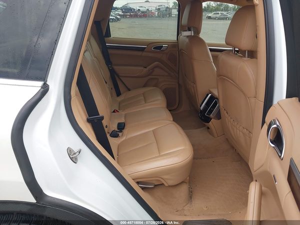 2012 PORSCHE CAYENNE