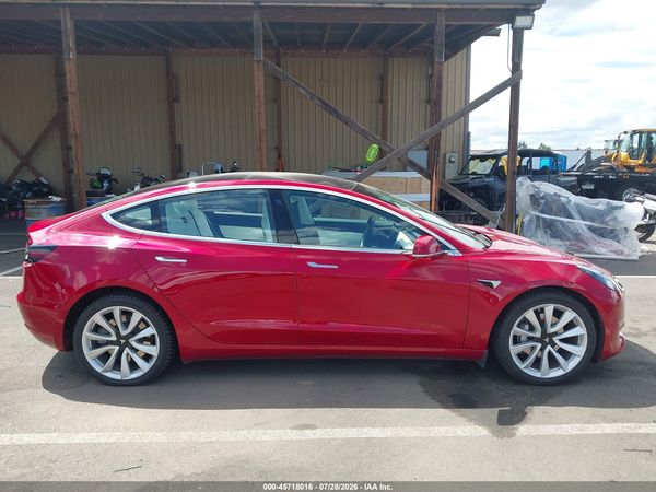 2018 TESLA MODEL 3 LONG RANGE/PERFORMANCE