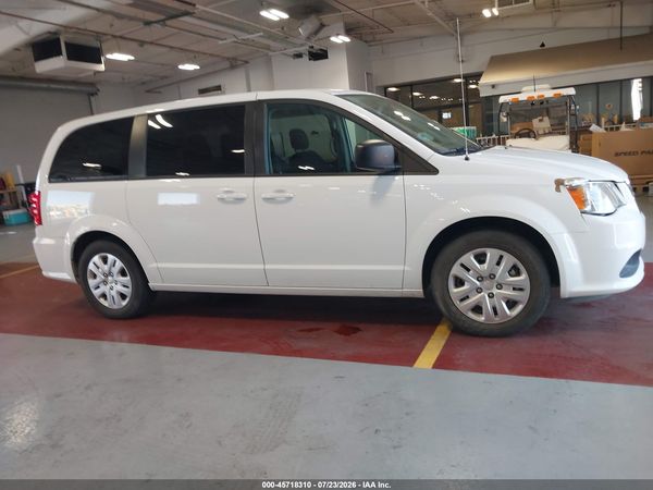 2018 DODGE GRAND CARAVAN SE