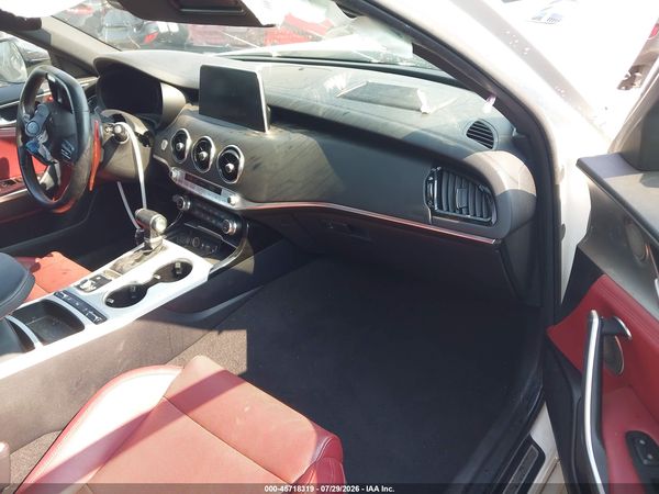2020 KIA STINGER GT1