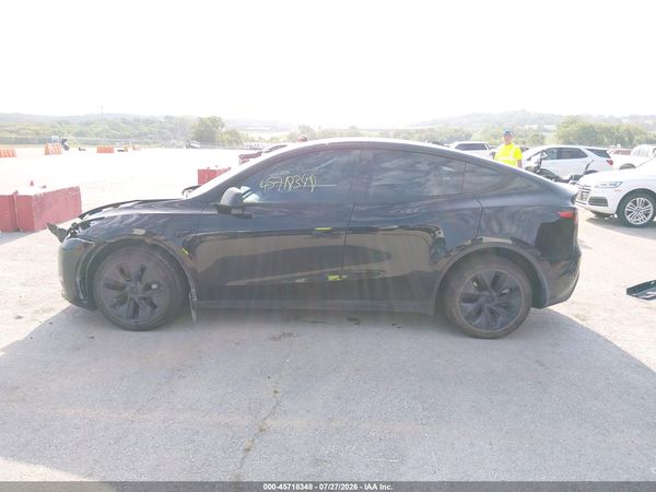 2025 TESLA MODEL Y
