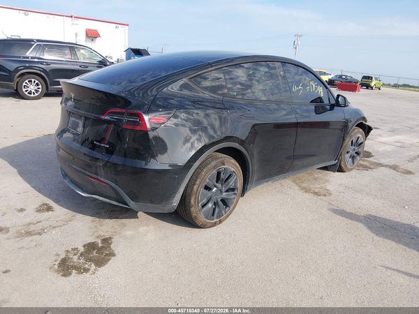 2025 TESLA MODEL Y