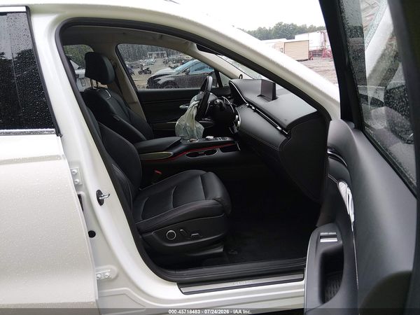 2024 GENESIS GV70 2.5T AWD