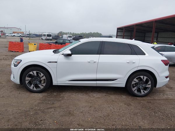 2021 AUDI E-TRON