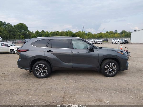 2025 TOYOTA HIGHLANDER XLE