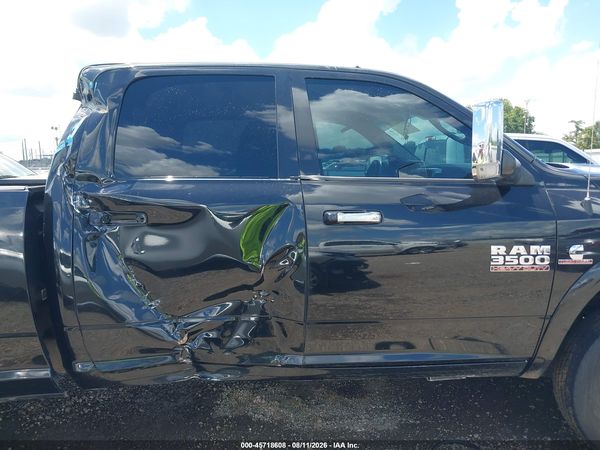 2016 RAM 3500 LARAMIE