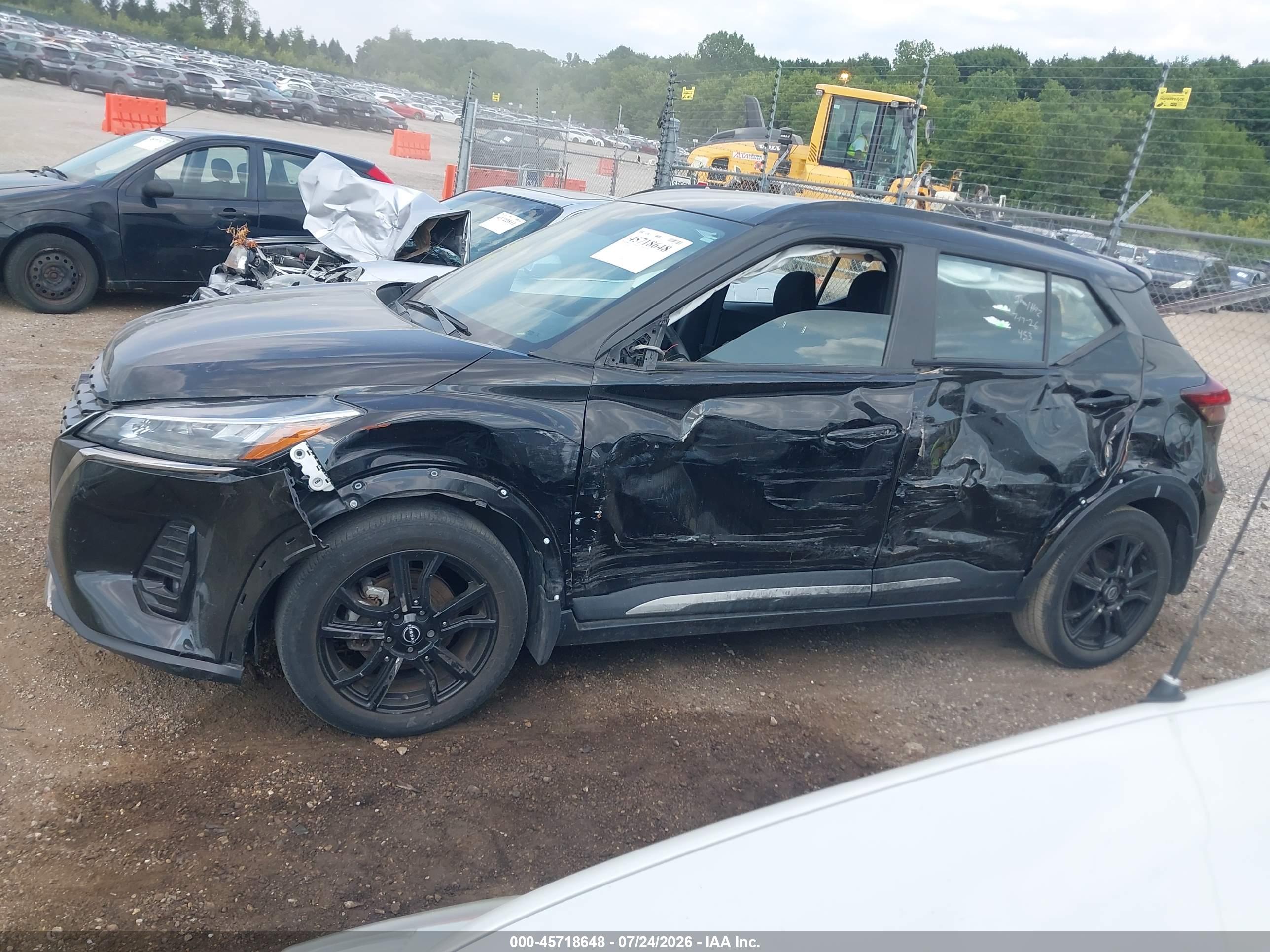 2023 NISSAN KICKS SR XTRONIC CVT