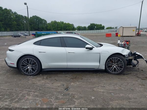 2021 PORSCHE TAYCAN
