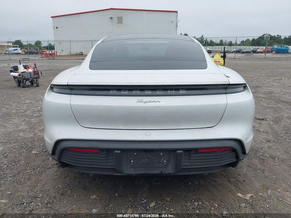 2021 PORSCHE TAYCAN