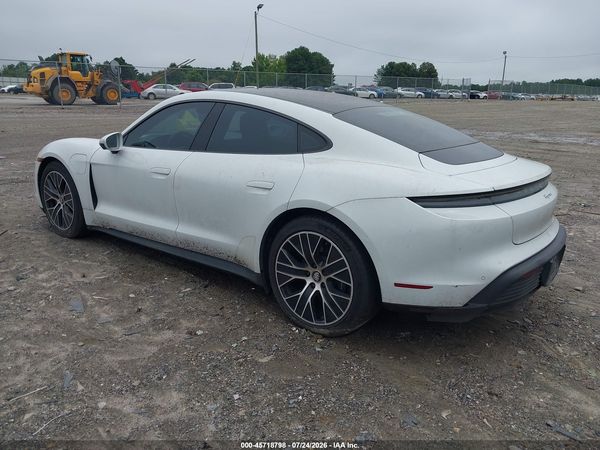 2021 PORSCHE TAYCAN