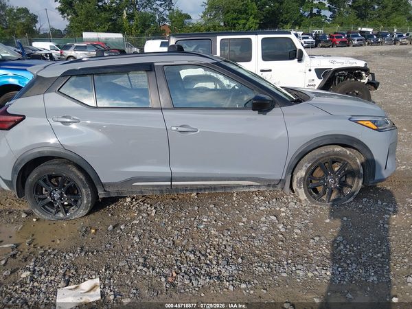 2023 NISSAN KICKS SR XTRONIC CVT