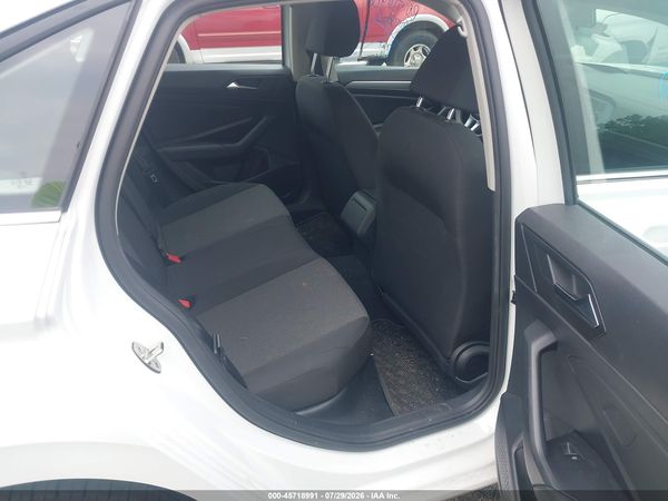 2021 VOLKSWAGEN JETTA 1.4T R-LINE/1.4T SE/S — I8