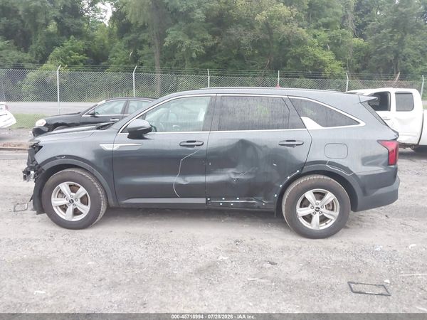 2022 KIA SORENTO LX