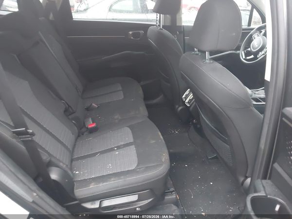 2022 KIA SORENTO LX