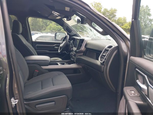 2021 RAM 1500 BIG HORN  4X4 6'4 BOX