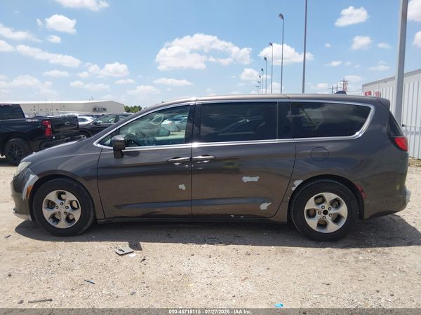 2017 CHRYSLER PACIFICA LX