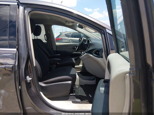 2017 CHRYSLER PACIFICA LX