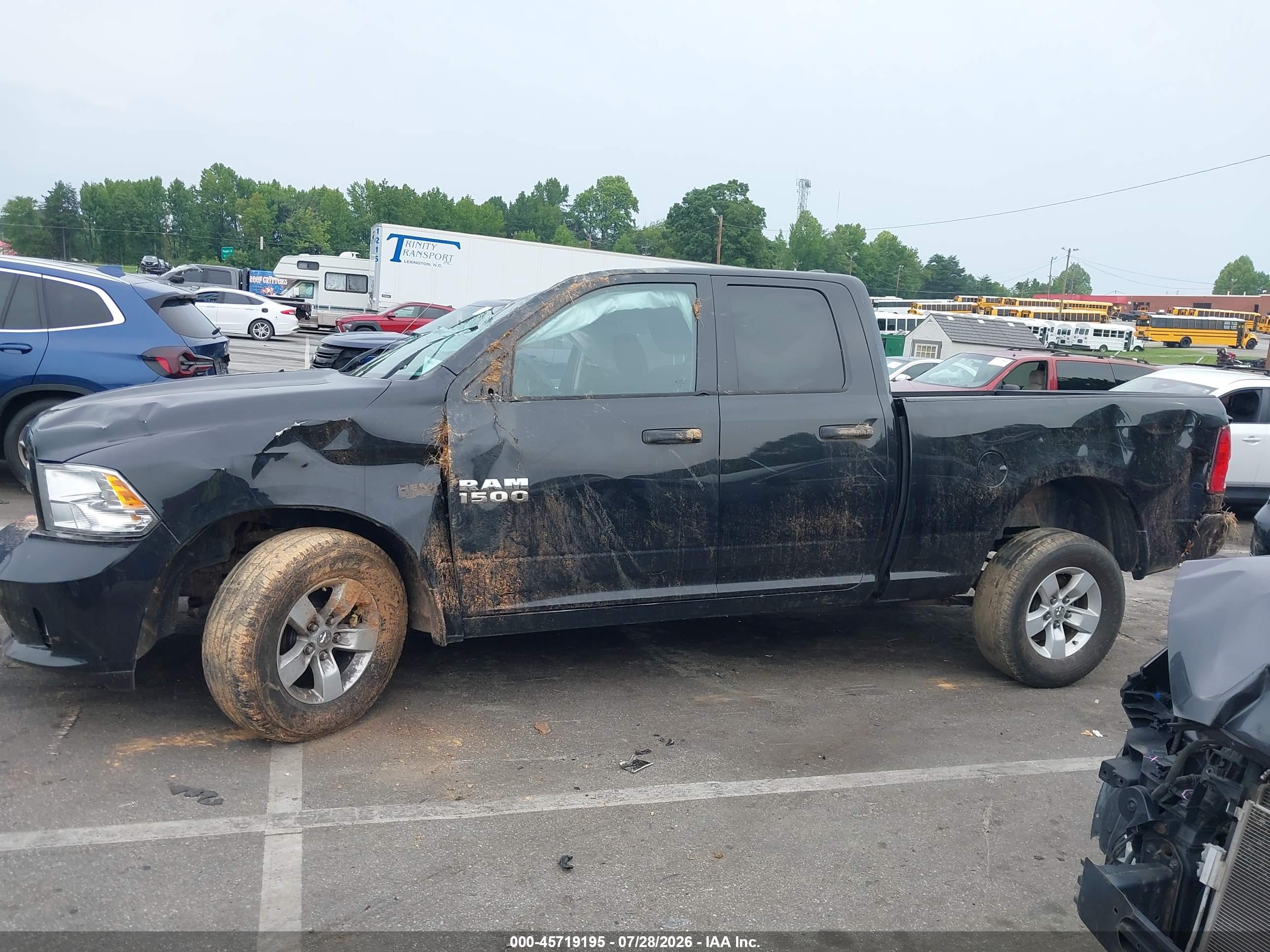 2018 RAM 1500 EXPRESS  4X4 6'4 BOX