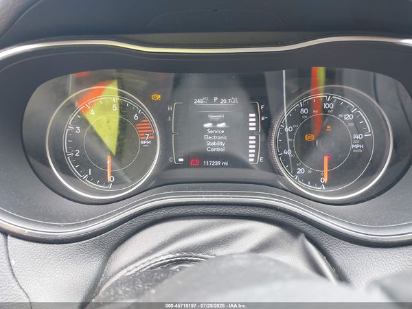 2019 JEEP CHEROKEE LATITUDE FWD