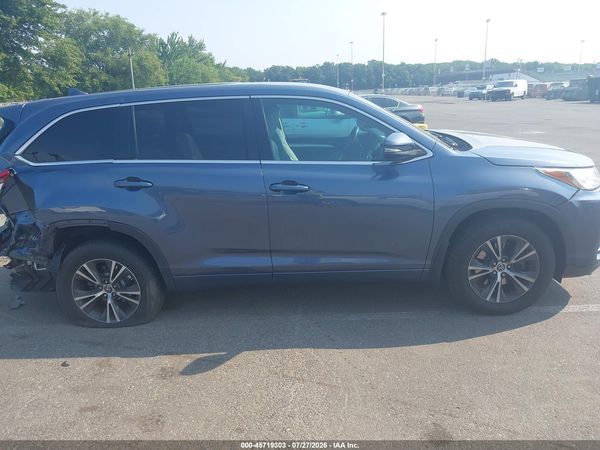 2017 TOYOTA HIGHLANDER LE PLUS