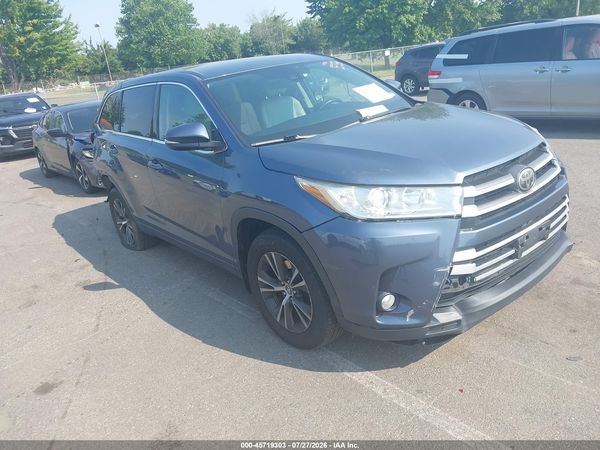 2017 TOYOTA HIGHLANDER LE PLUS