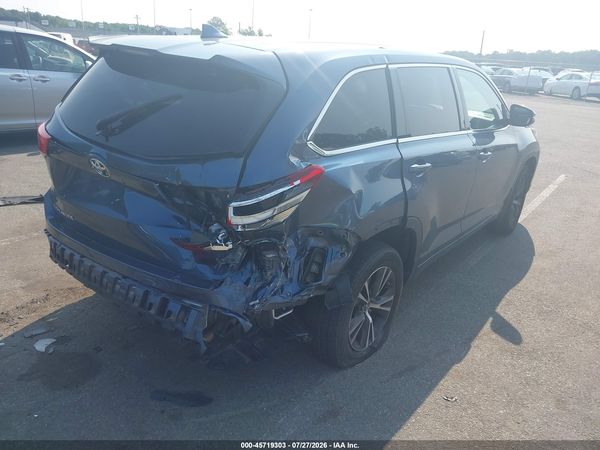 2017 TOYOTA HIGHLANDER LE PLUS