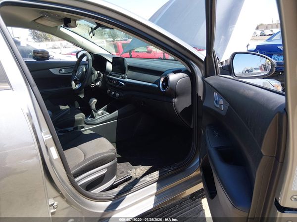2022 KIA FORTE LXS